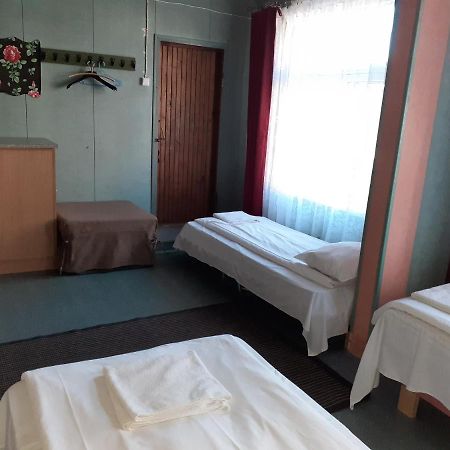 Budget Hostel Пярну Экстерьер фото