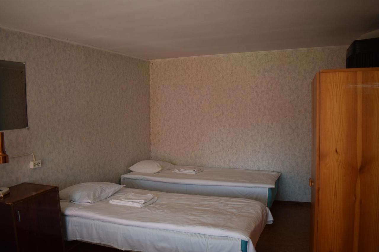Budget Hostel Пярну Экстерьер фото
