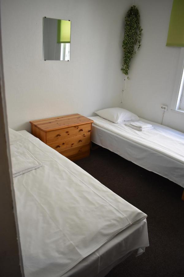 Budget Hostel Пярну Экстерьер фото